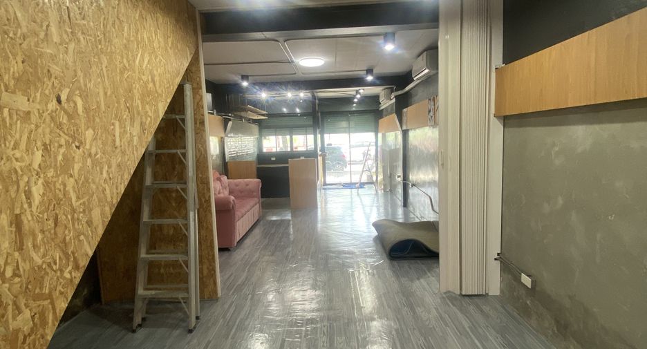 For rent 1 bed townhouse in Phra Pradaeng, Samut Prakan