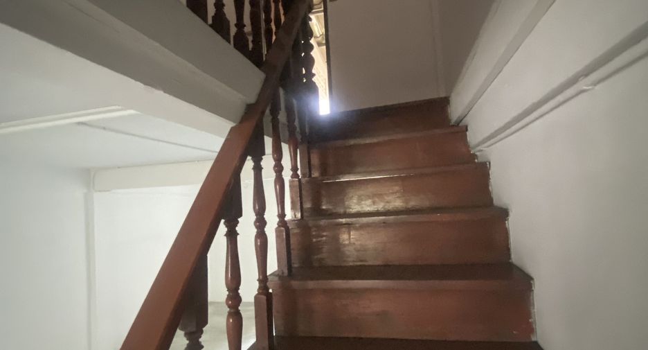 For rent 1 bed townhouse in Phra Pradaeng, Samut Prakan