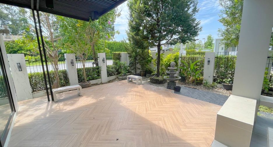 For sale 4 bedrooms house in Bang Lamung, Chonburi