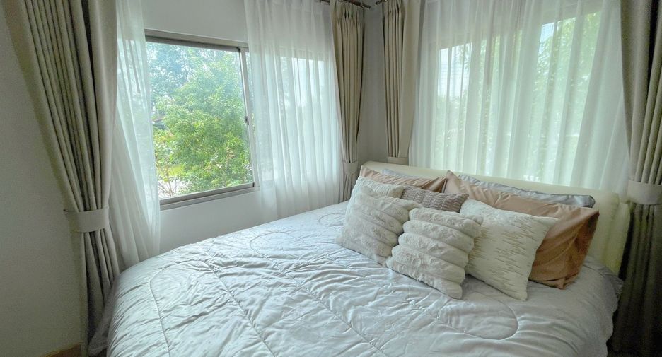For sale 4 bedrooms house in Bang Lamung, Chonburi