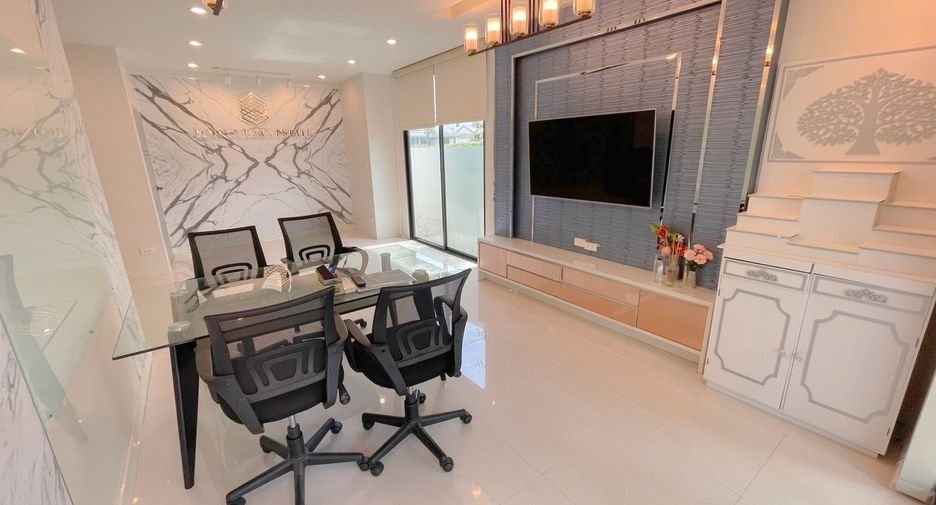 For sale 4 bedrooms house in Bang Lamung, Chonburi