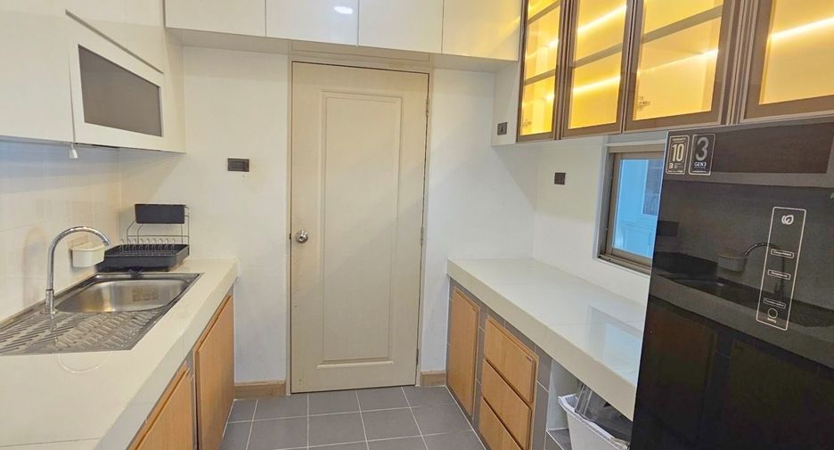 For sale 4 bedrooms house in Bang Lamung, Chonburi