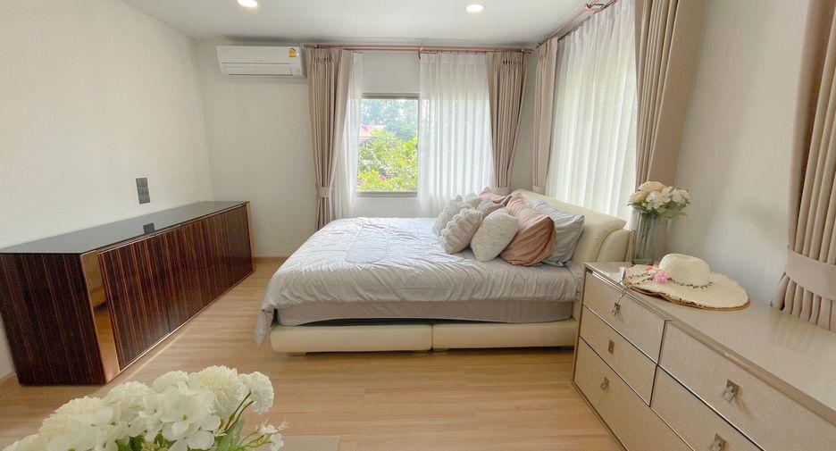 For sale 4 bedrooms house in Bang Lamung, Chonburi