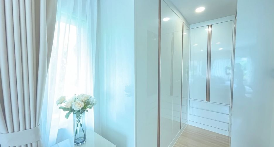 For sale 4 bedrooms house in Bang Lamung, Chonburi