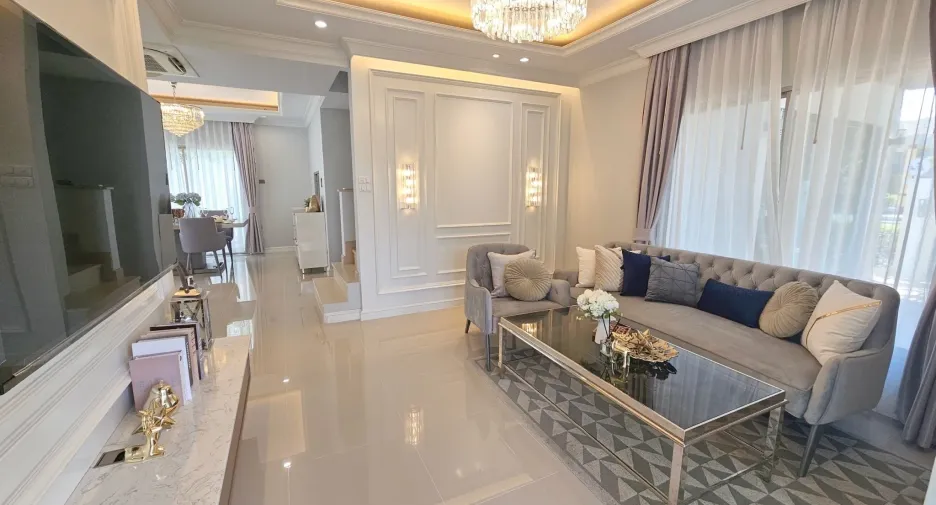 For sale 4 bedrooms house in Bang Lamung, Chonburi