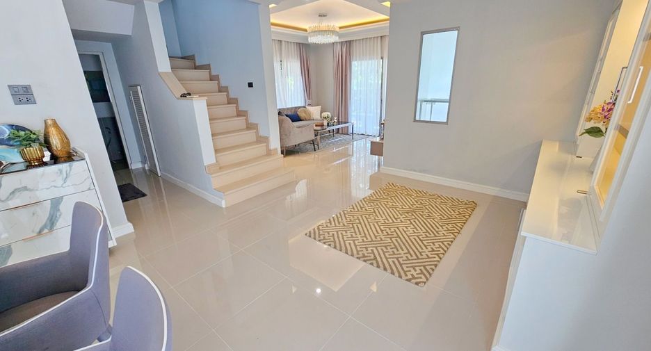 For sale 4 bedrooms house in Bang Lamung, Chonburi