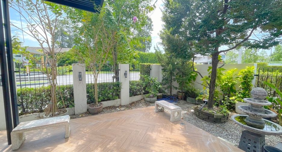 For sale 4 bedrooms house in Bang Lamung, Chonburi