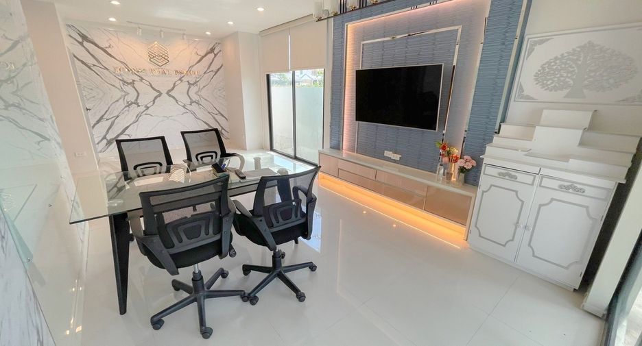 For sale 4 bedrooms house in Bang Lamung, Chonburi