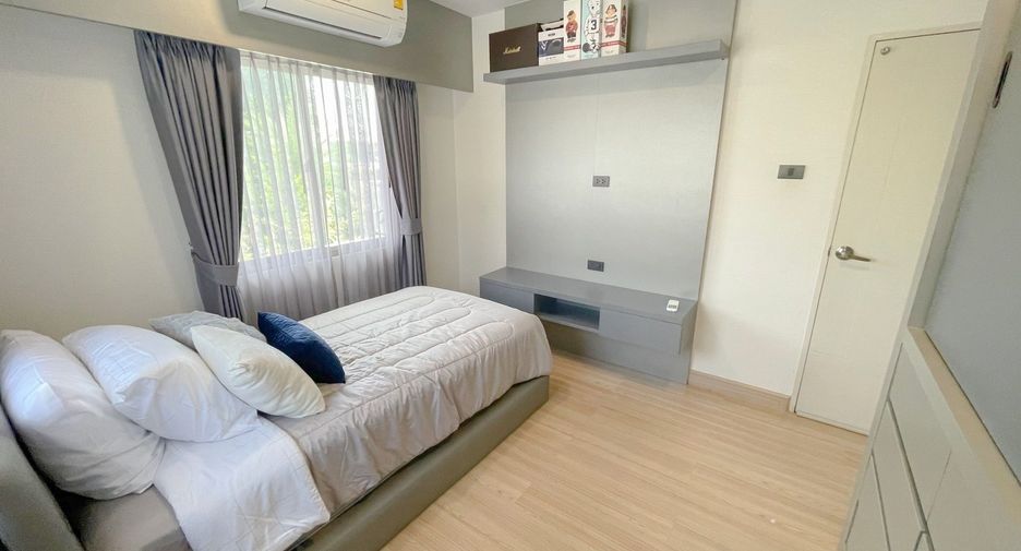 For sale 4 bedrooms house in Bang Lamung, Chonburi