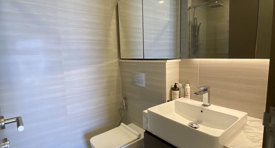 For sale 2 bedrooms condo in Watthana, Bangkok