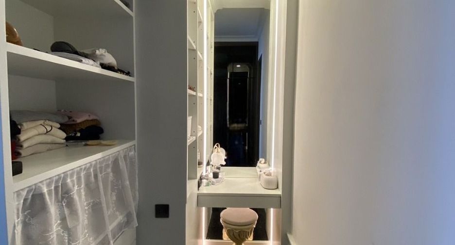 For sale 2 bedrooms condo in Watthana, Bangkok
