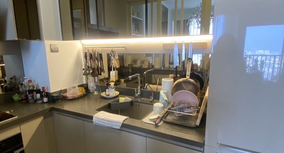 For sale 2 bedrooms condo in Watthana, Bangkok