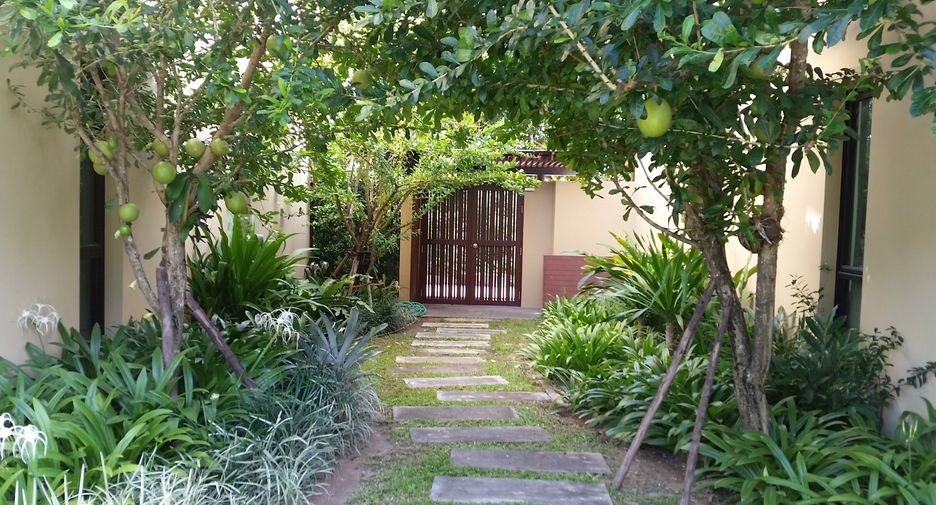 出售 3 卧室 独立屋 在 Cha-Am, Phetchaburi