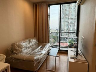 Condo en alquiler de 1 habitaciones en Phra Khanong, Bangkok