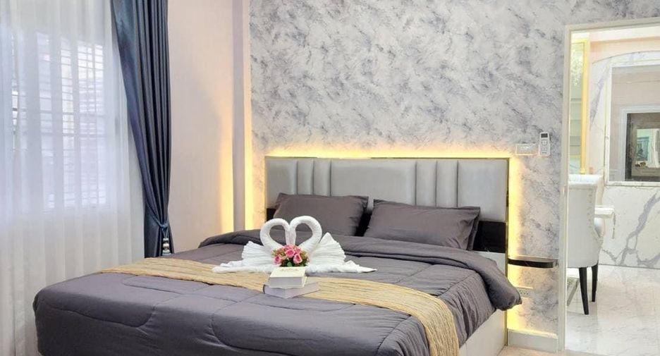 Casa en venta de 4 habitaciones en Bang Lamung, Chonburi
