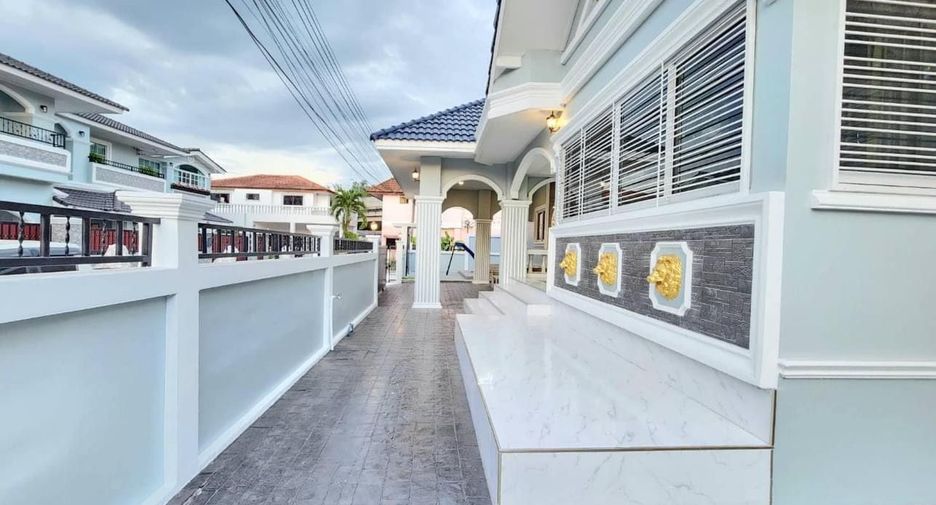 Casa en venta de 4 habitaciones en Bang Lamung, Chonburi