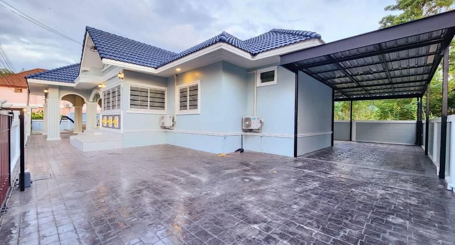 Casa en venta de 4 habitaciones en Bang Lamung, Chonburi
