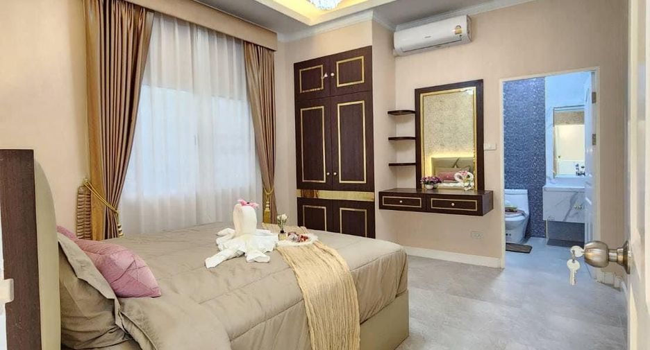 Casa en venta de 4 habitaciones en Bang Lamung, Chonburi