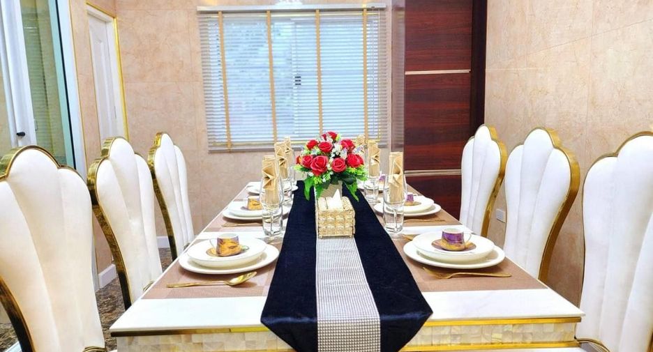 Casa en venta de 4 habitaciones en Bang Lamung, Chonburi