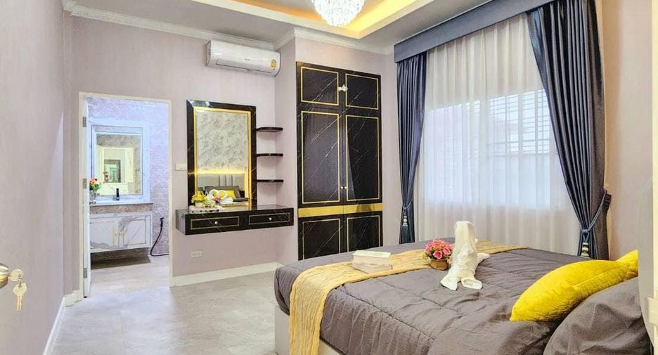 Casa en venta de 4 habitaciones en Bang Lamung, Chonburi