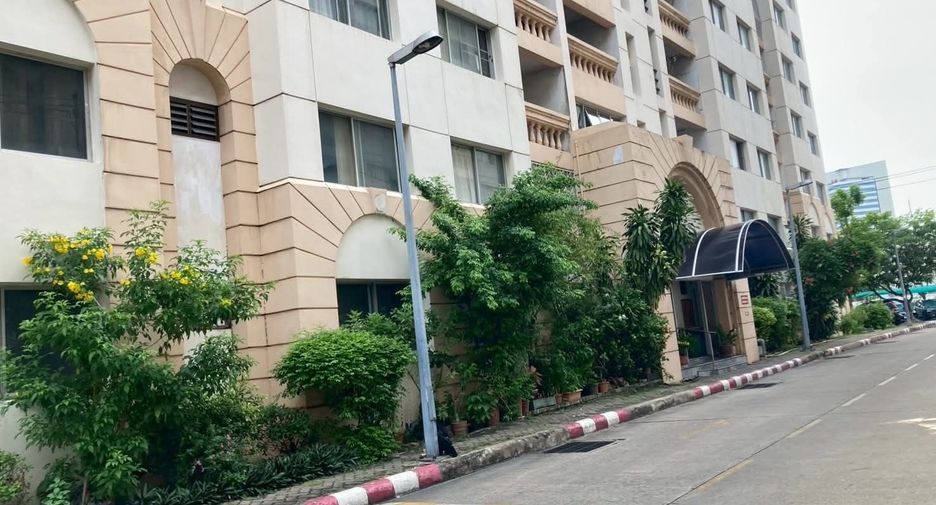 For sale 1 bed condo in Chatuchak, Bangkok
