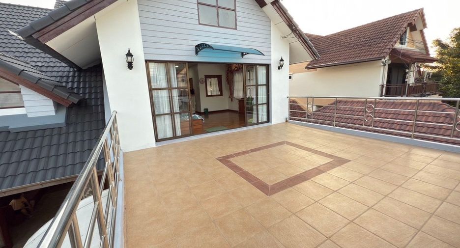 For sale 5 bedrooms villa in Bang Lamung, Chonburi