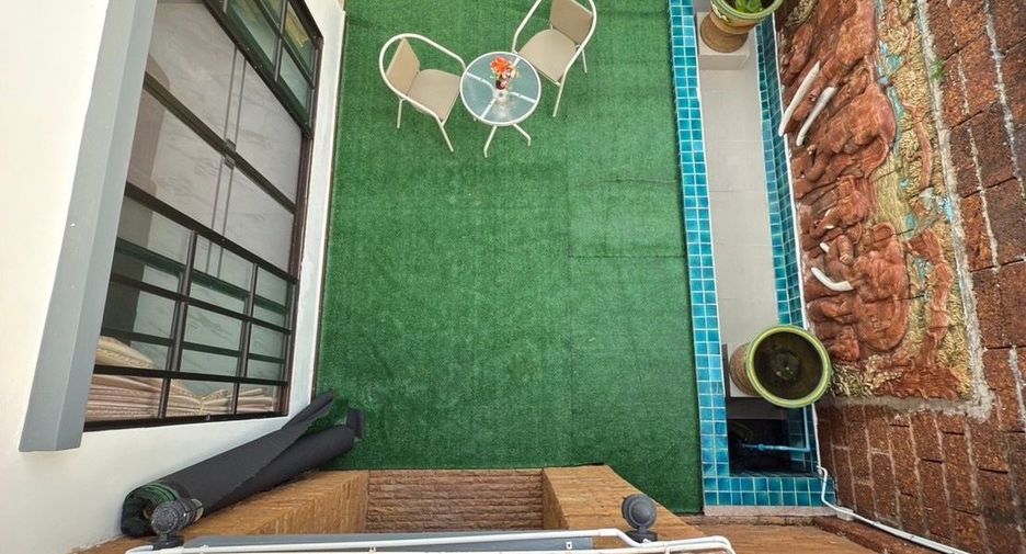 For sale 5 bedrooms villa in Bang Lamung, Chonburi