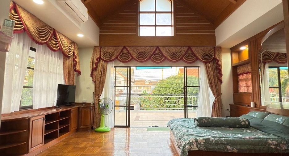 For sale 5 bedrooms villa in Bang Lamung, Chonburi