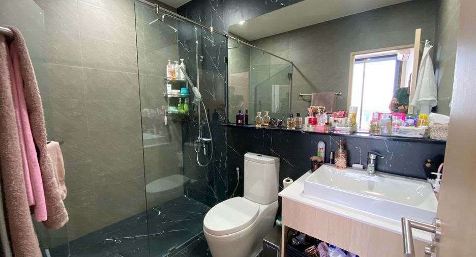 For sale and for rent 3 bedrooms condo in Bang Na, Bangkok