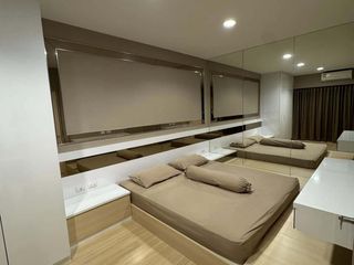 Casa adosada en venta y en alquiler de 3 habitaciones en Suan Luang, Bangkok