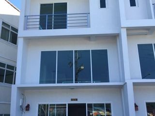 出售 4 卧室 商业空间 在 Phuket Town, 普吉