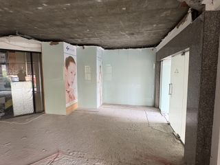 For rent retail Space in Watthana, Bangkok