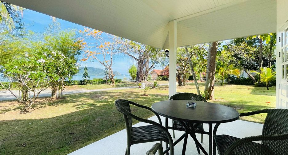 For rent 2 bedrooms villa in Mueang Phuket, Phuket