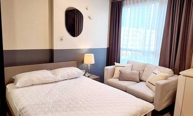 Condo en venta y en alquiler de 1 habitaciones en Huai Khwang, Bangkok