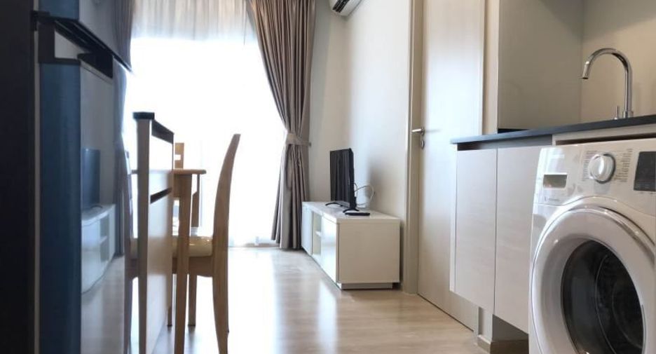For rent 1 Beds condo in Huai Khwang, Bangkok