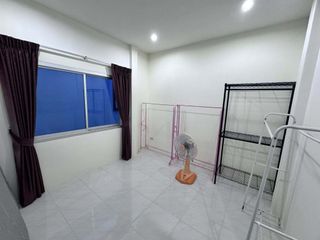 For rent 3 bedrooms house in Mueang Phuket, Phuket
