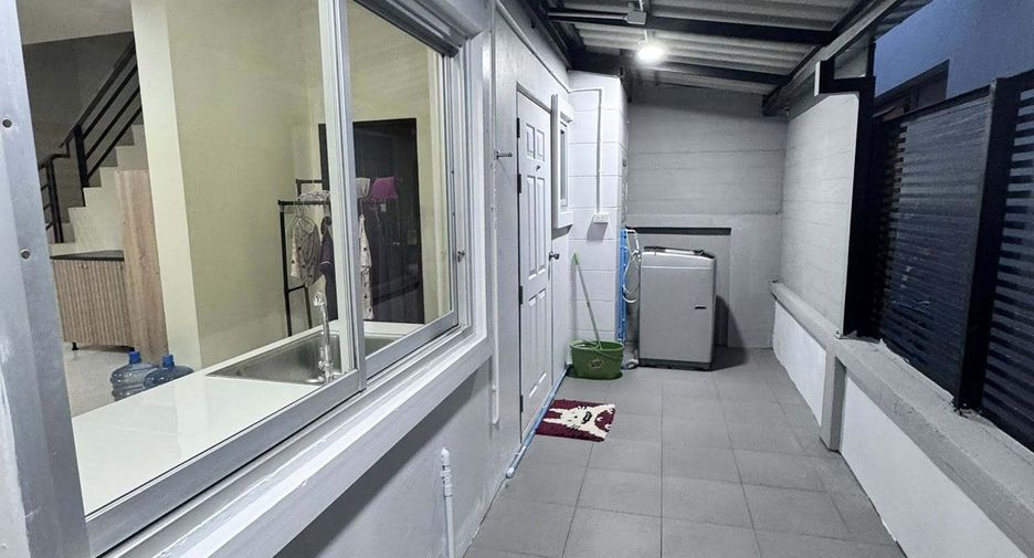 Haus zur Miete mit 3 Zimmer in Mueang Phuket, Phuket