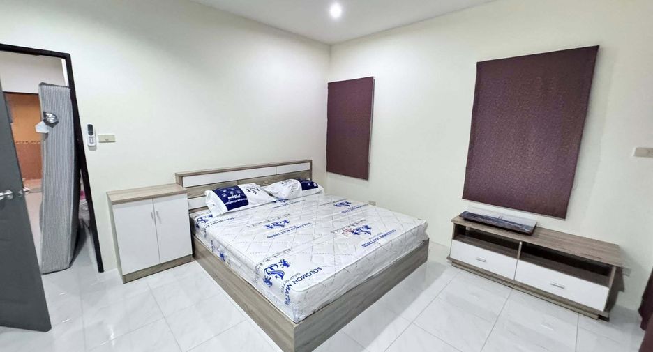 Haus zur Miete mit 3 Zimmer in Mueang Phuket, Phuket