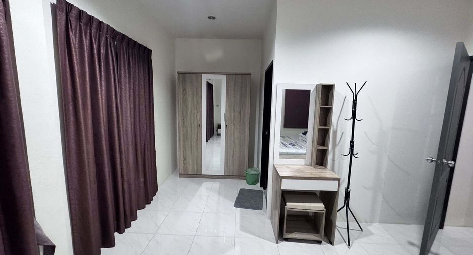 Haus zur Miete mit 3 Zimmer in Mueang Phuket, Phuket