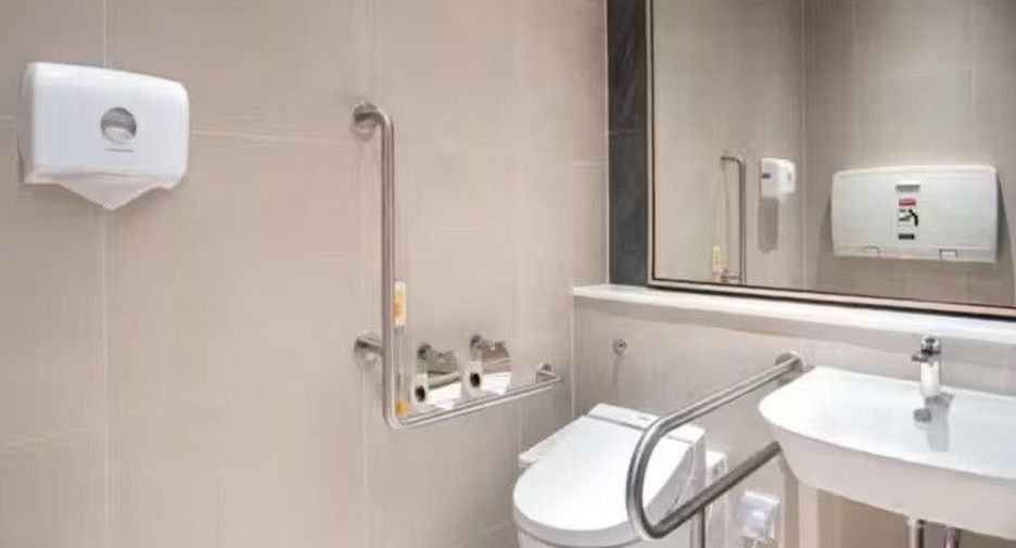 For rent 2 bedrooms apartment in Watthana, Bangkok