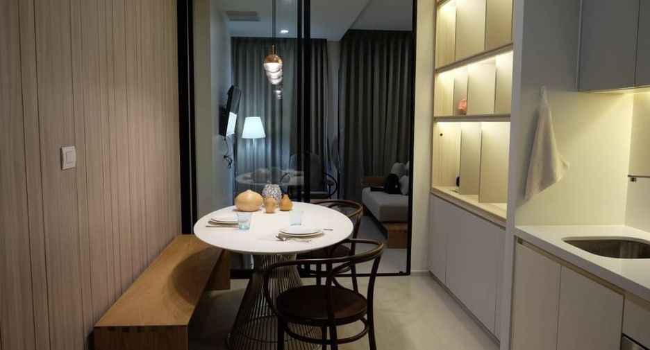 For rent studio condo in Pathum Wan, Bangkok