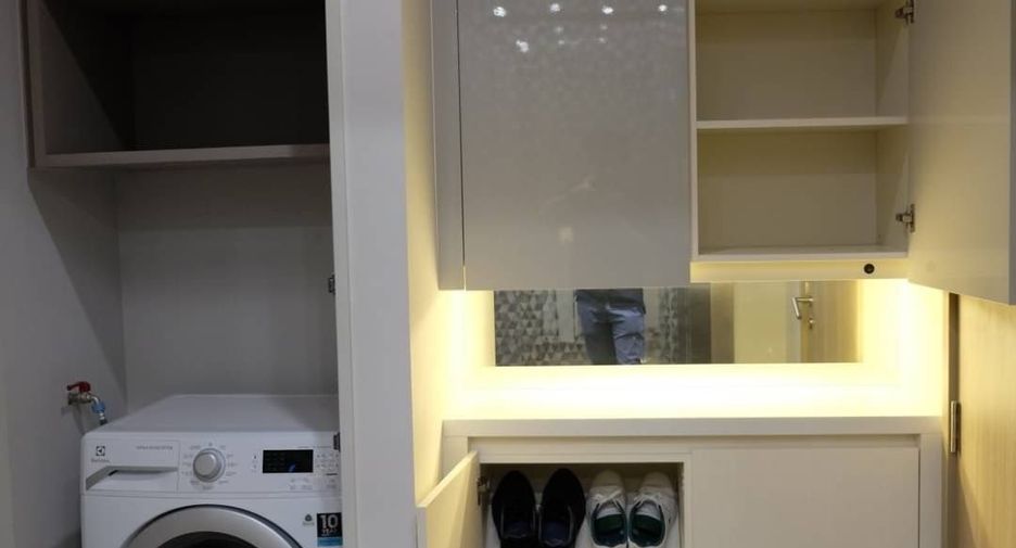 For rent studio condo in Pathum Wan, Bangkok