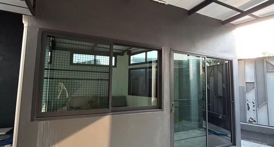 À vendre bureau à Lat Phrao, Bangkok