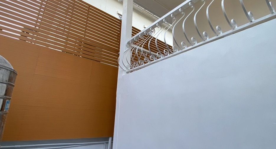 For sale and for rent 3 bedrooms house in Bang Na, Bangkok