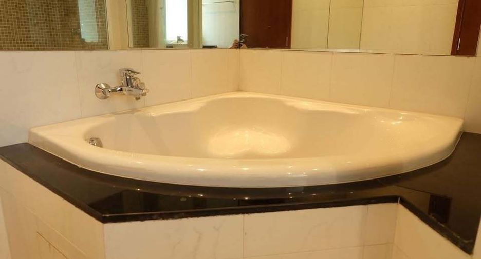 Wohnung zur Miete mit 3 Zimmer in Pathum Wan, Bangkok