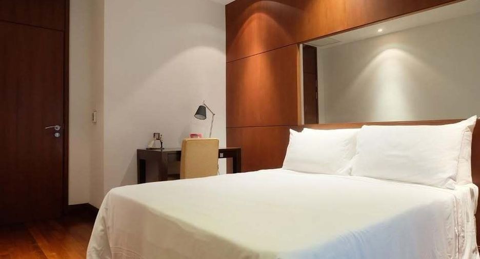 Wohnung zur Miete mit 3 Zimmer in Pathum Wan, Bangkok