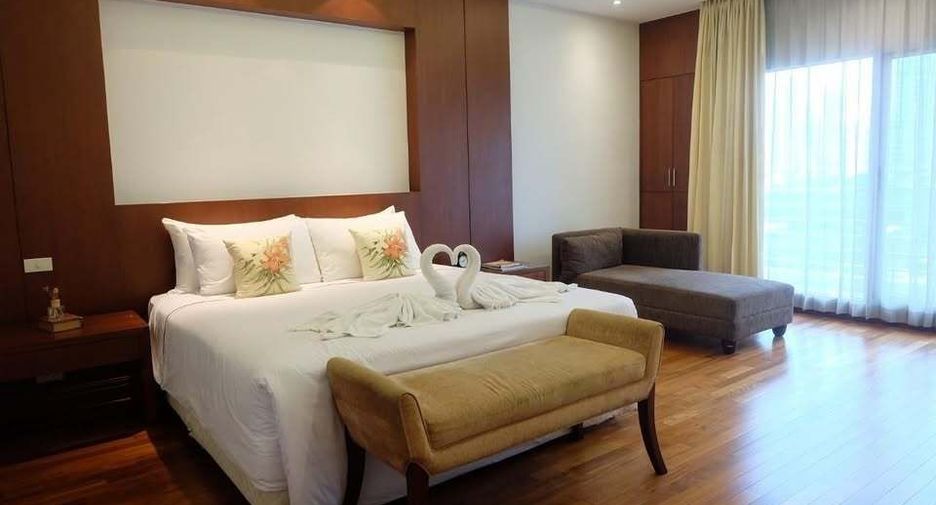 Wohnung zur Miete mit 3 Zimmer in Pathum Wan, Bangkok