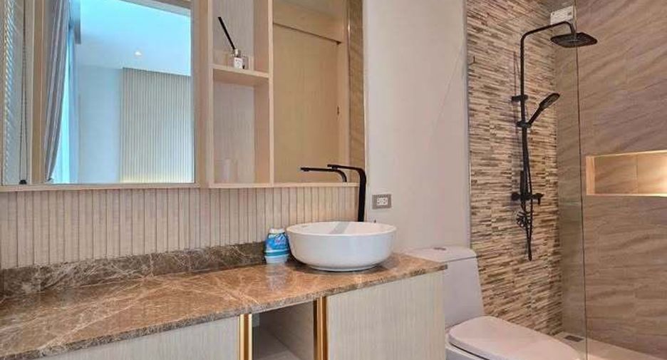 For sale and for rent 3 bedrooms villa in Mueang Phuket, Phuket