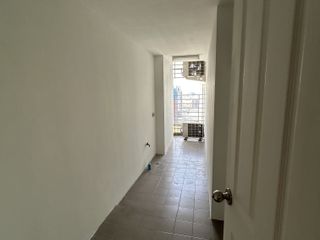 For sale 2 bedrooms condo in Huai Khwang, Bangkok
