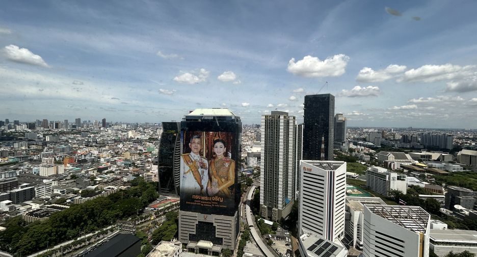 Condo en venta de 2 habitaciones en Huai Khwang, Bangkok